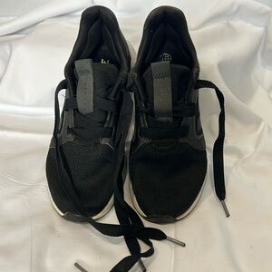 Adidas Edge Lux black sneakers 6.5